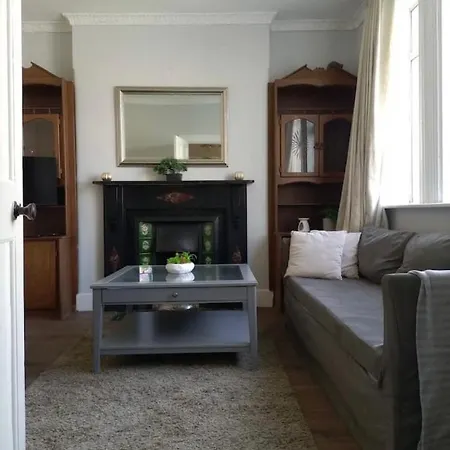 Feriehus Recently Renovated House In Heart Of
