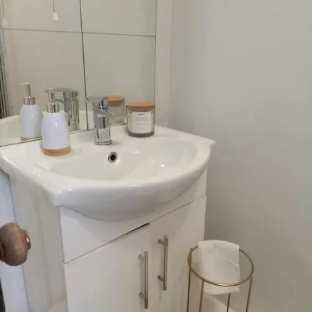 Ferienhaus Recently Renovated House In Heart Of