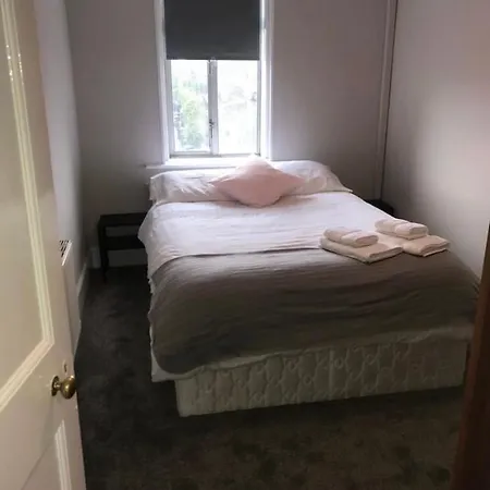 Recently Renovated House In Heart Of Ferienhaus *