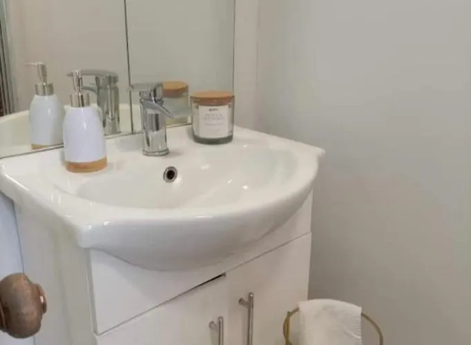 別荘 Recently Renovated House In Heart Of