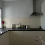 度假居 Recently Renovated House In Heart Of *