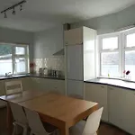 度假居 Recently Renovated House In Heart Of